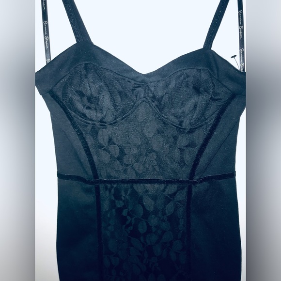 🖤 New 5 / 6 Jessica Simpson Little Black Corset Dress Mini Short Lace & Velvet - Picture 6 of 10